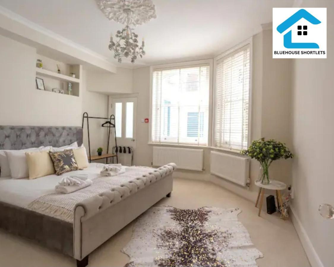 Apartment Three-bedroom At Bluehouse Short Lets In With Garden For Family Relaxation